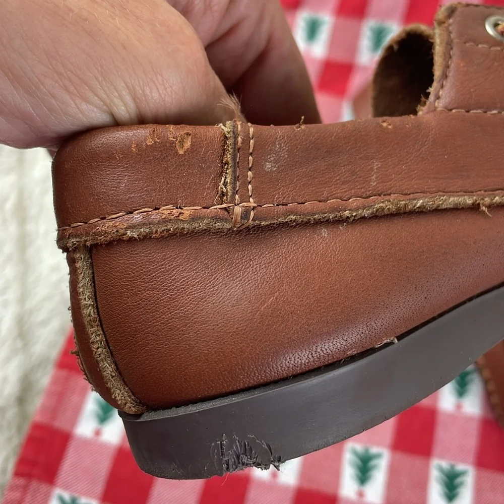Vintage Eastland Brown Moccasins with Classic Design